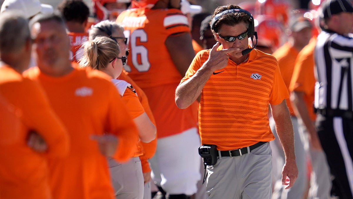 Mike Gundy vs West Virginia