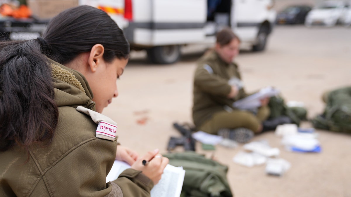 IDF hostage preparations